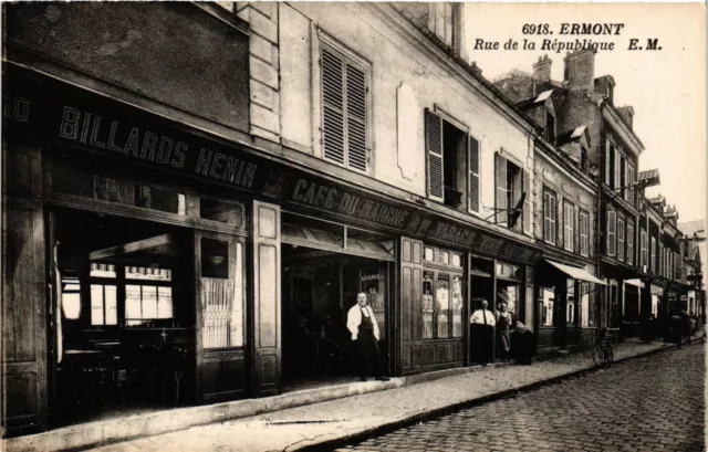 CPA ERMONT - Rue de la Republique (380416)
