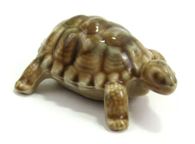 Miniature Turtle/Tortoise Figurine Wade Porcelain Made in England, 2" Long, Read