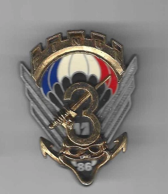Insigne émail 17° RGP TCHAD Génie Parachutiste TACAUD 1978 ELEPHANT vintage
