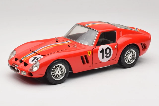 WERK83 1/18 Ferrari 330 P3 4.0L #21 – 24H Du Mans 1966 – Bandini/Guichet – Modèle Neuf
