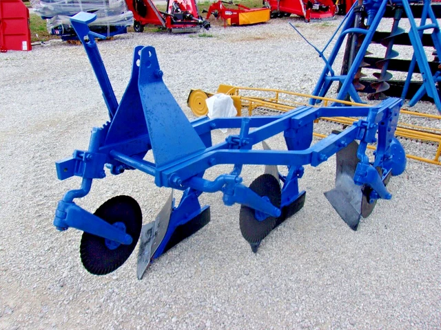FORD  3-14"  TRIP TYPE PLOW COULTERS ----3 Pt. FREE 1000 MILE DELIVERY FROM KY