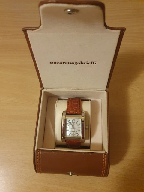 OROLOGIO NAZARENO GABRIELLI da donna nuovo con etichette Movimento