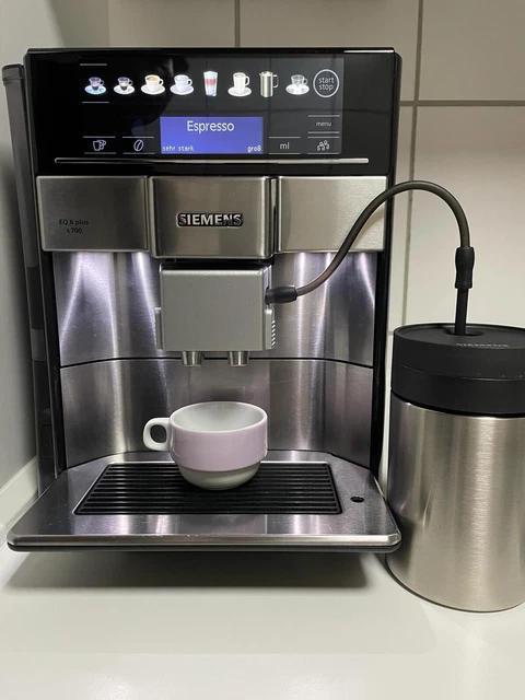SIEMENS EQ.6 PLUS S700 macchina da caffè completamente automatica