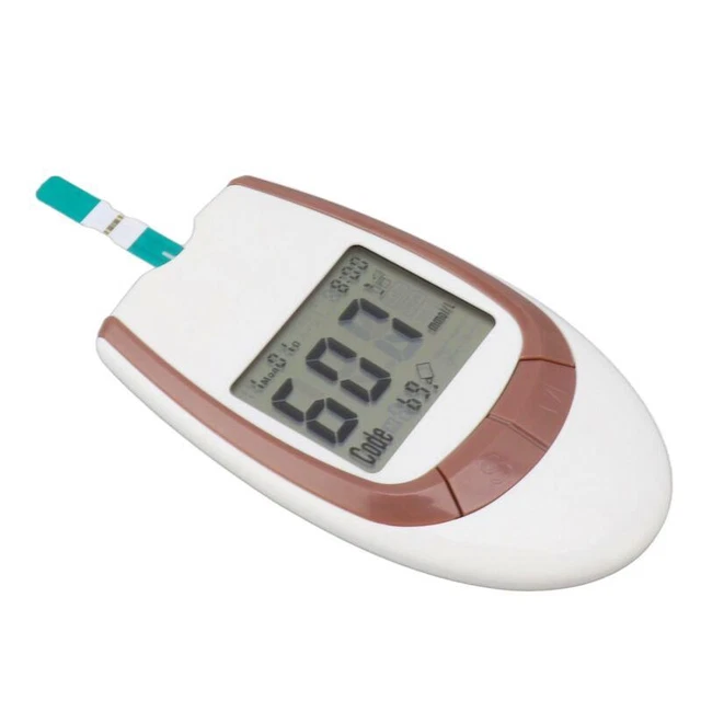 Set glucomet facile da usare + 50 strisce per test a casa