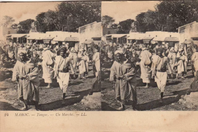 Carte postale stéréoscopique MAROC MOROCCO 24 LL TANGER un marché