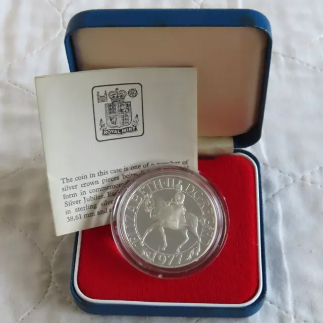 UK 1977 SILVER JUBILEE SILVER PROOF CROWN - boxed/coa