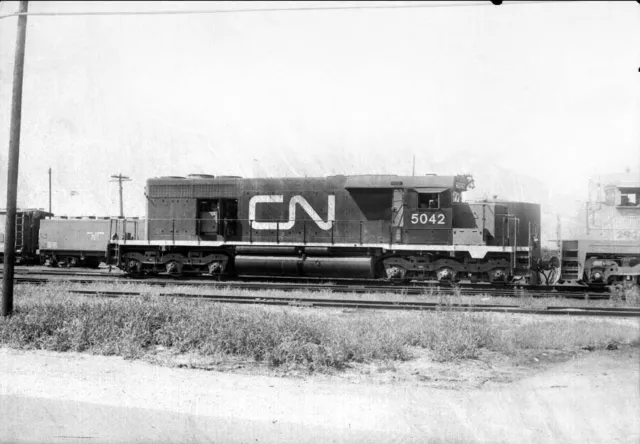 Negative - Canadian National Railways GMD SD-40 Diesel Unit No. 5042