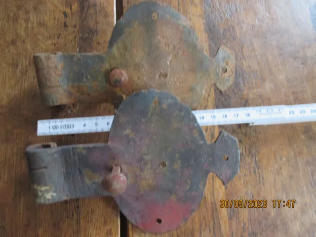 2 alteTürbänder, Türbeschläge aus Eisen, sehr alt um 1850 schmiedeeisen