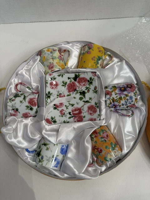 Classic Coffee And Tea Set Of Six Cups And Saucers Floral Print-FLAW Classic Coffee And Tea Set Of Six Cups And Saucers Floral Print-FLAW
