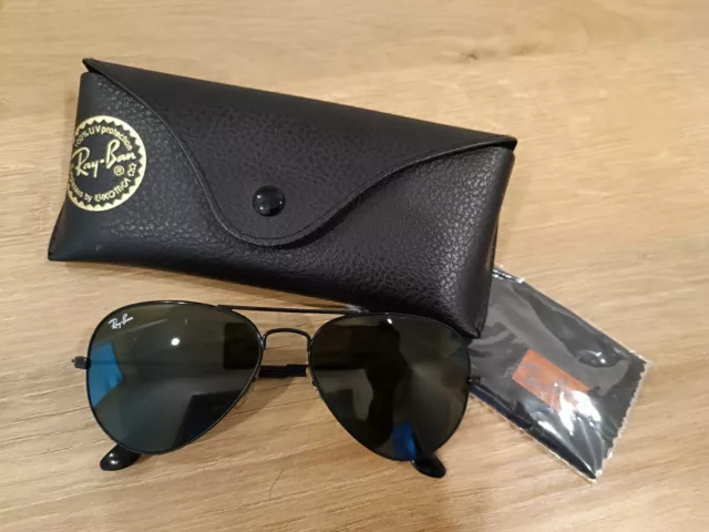 Ray-Ban Aviator Occhiali da Sole Unisex Adulto - Nero