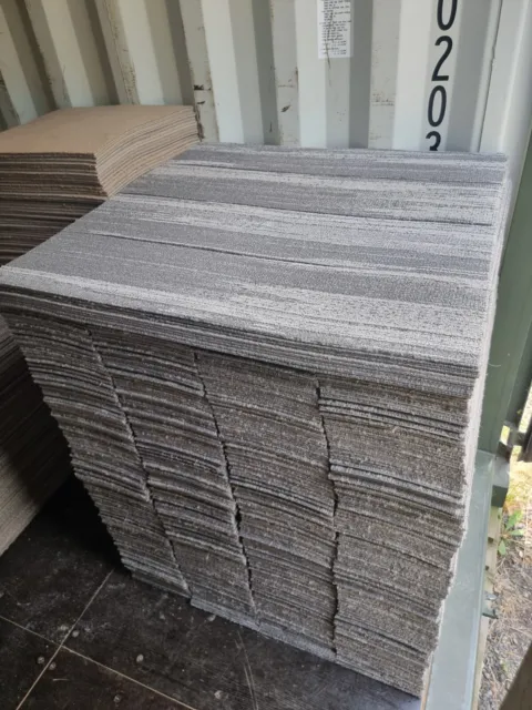 13 x GREY CARPET TILE PLANKS 91.5 x 23cm CARPET TILES FOR £1.20 EACH