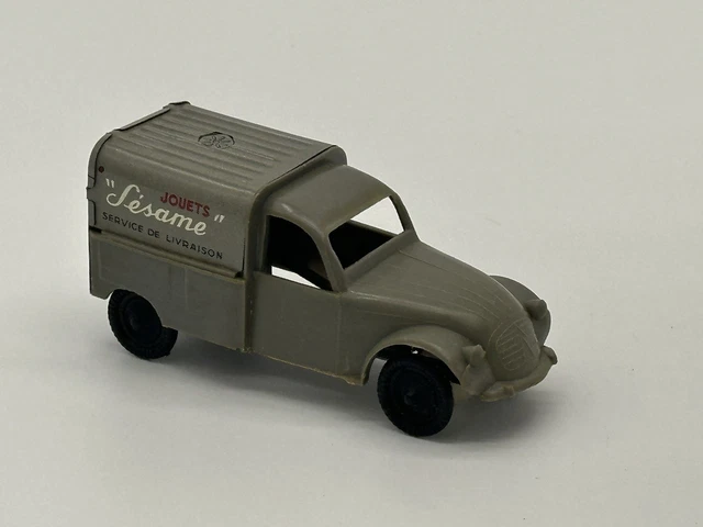 Miniature Clément Gaget CLE N°2 – Citroën 2CV En Plastique, échelle 1/48
