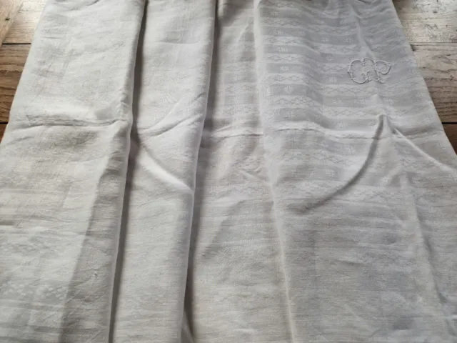 linge ancien - Grande nappe en damassé de lin blanc, double monogramme CP XIXème