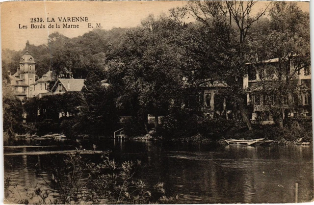 CPA La Varenne Les bords de la Marne (1347739)