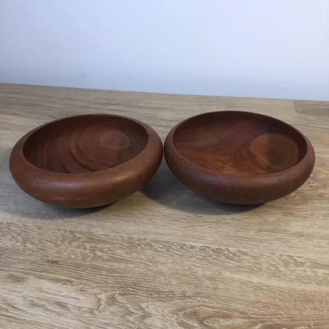 Vintage Set of Wooden Wood Bowls 6" Diamter Carved