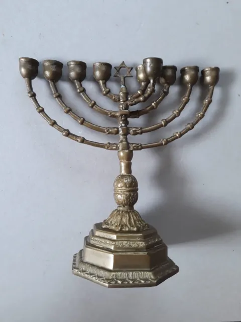 alte jüdische MENORA aus MESSING - Kerzenhalter Judentum Israel Kerzenständer
