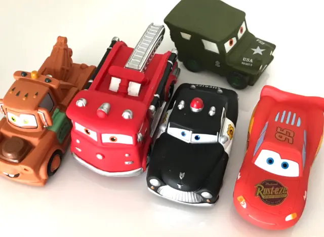lot Voitures jouet Disney Pixar Cars ,véhicule  flash Sheriff . 11 cm pvc souple