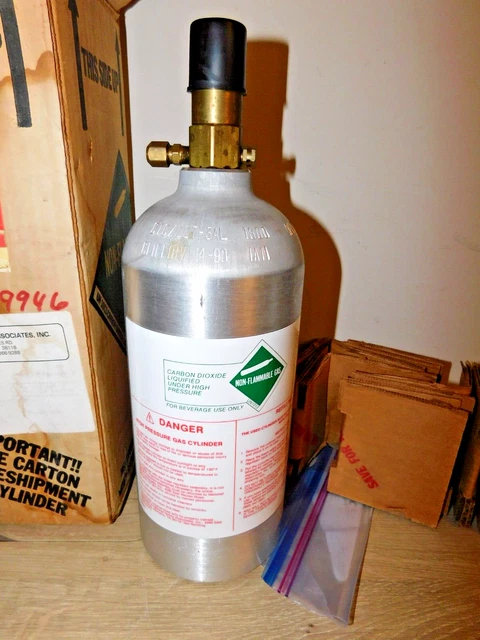 AIRGAS Aluminum Cylinder  7lbs CARBON DIOXIDE Beverage 4/78