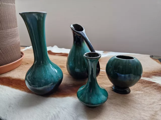 Blue Mountain Pottery Ontario 1970 4 Pieces Teal EXCELLENT Stamped Vases Vintage