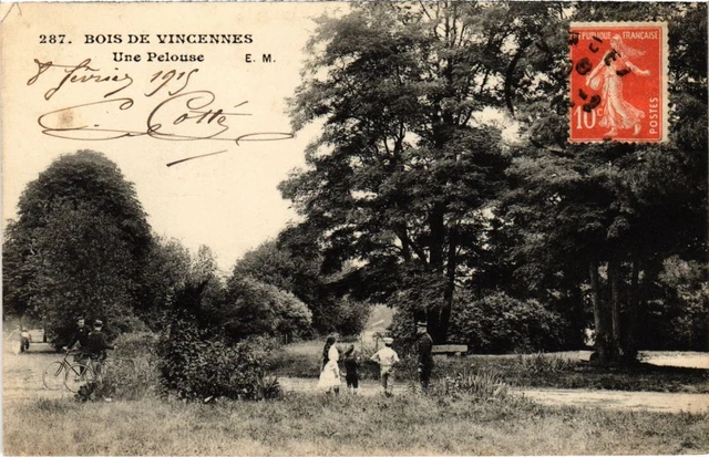 CPA AK Vincennes Une Pelouse FRANCE (1283246)