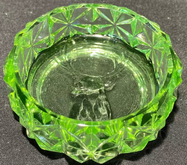 Green Vaseline glass Elk Deer Stag salt cellar dip uranium glows yellow celt art