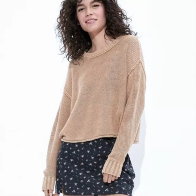 American Eagle Oversized Reverse Seam Crop Sweater Size L Cotton