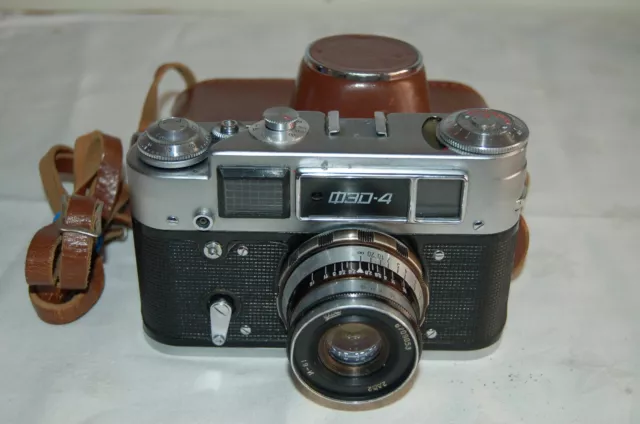 Fed-4 Type 2 Vintage 1970 Soviet Rangefinder Camera & Case. No.050651. UK Sale