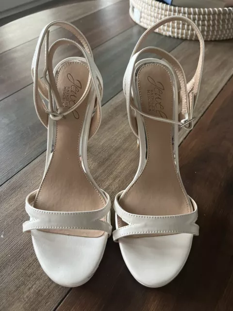 Women’s Badgley Mischka Off White Open Toe 4 Inch Strappy Heels