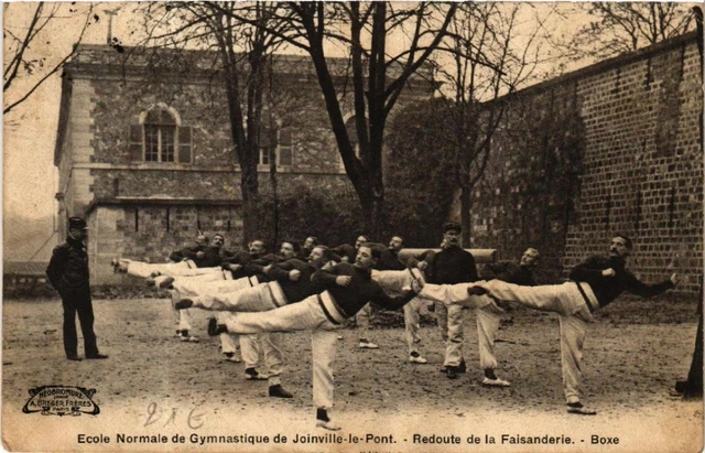 CPA AK JOINVILLE-le-PONT School Gymnastics Redoute de la Faisanderie (600007)