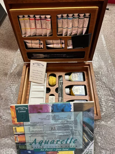 Winsor & Newton Professional Artists Quality Watercolour Field Box Set