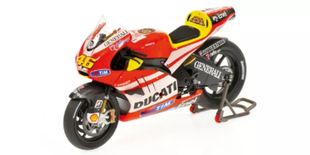 Minichamps 122110846 DUCATI DESMOSEDICI VALENTINO ROSSI UNVEILING 2011 1:12