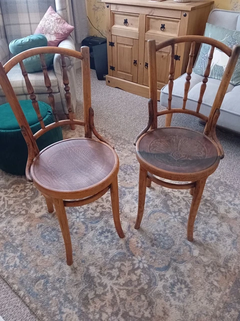 Mundus and j&j kohn chairs deals
