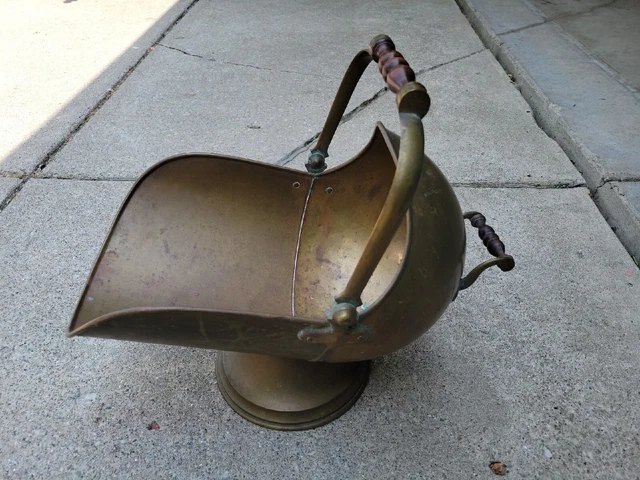 Rare Antique Large Brass Coal Ash Scuttle