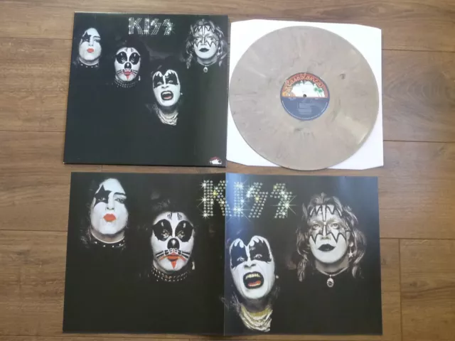 Kiss - Kiss  Debut Album    Re-Issue   Stunning Beige Marbled Vinyl With Poster