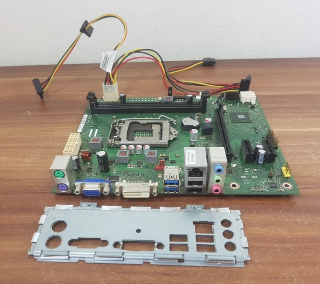 Carte Mère Fujitsu Esprimo P420 - Socket 1150, DDR3, USB 3.0 - Modèle D3230-A11 D'occasion