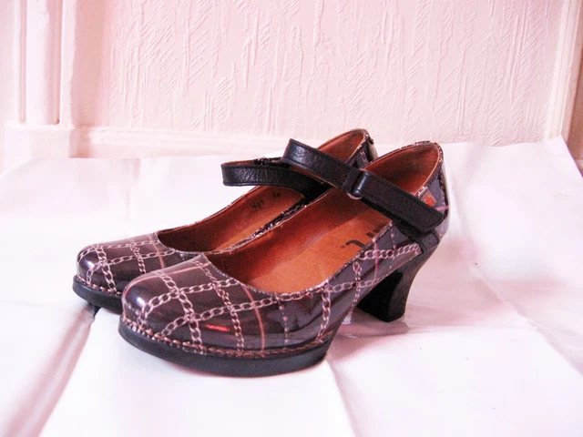 Escarpins KALLISTE Pointus En Cuir Verni Et Velours - Taille 36 - État Impeccable