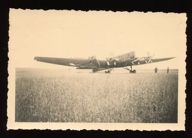 Foto - abgeschossener russischer ? Bomber 4 Motoren Flugzeug - 2.WK