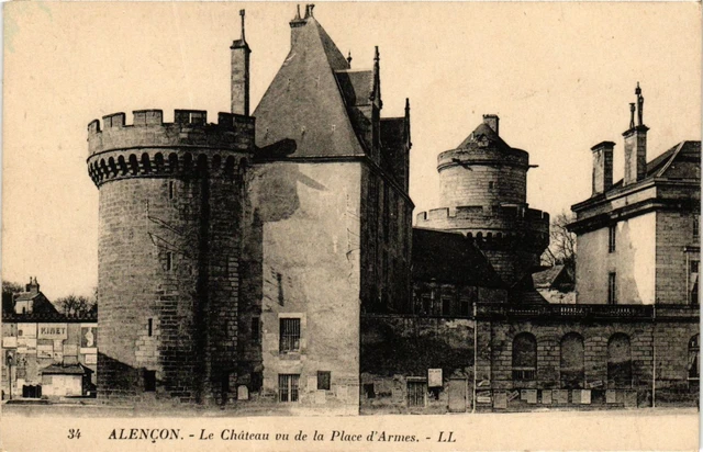 CPA AK ALENCON - Le Chateau ou de la Place d'Armes (355246)