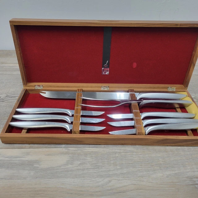 Gerber Legendary Blades 8pc Steak Knife & Carving Set in Walnut Case