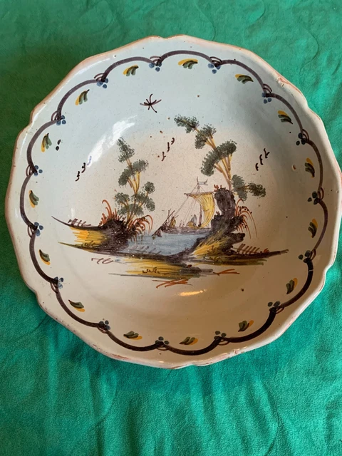 belle jatte faience Nevers XVIII décor 2 pêcheurs et gabare