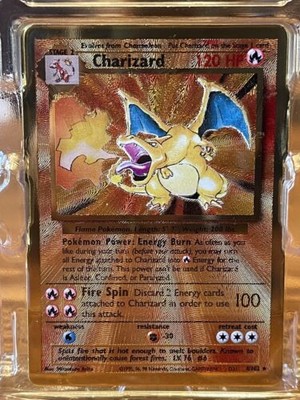 POKEMON CELEBRATIONS ULTRA Premium Collection Metal Charizard Gold Card