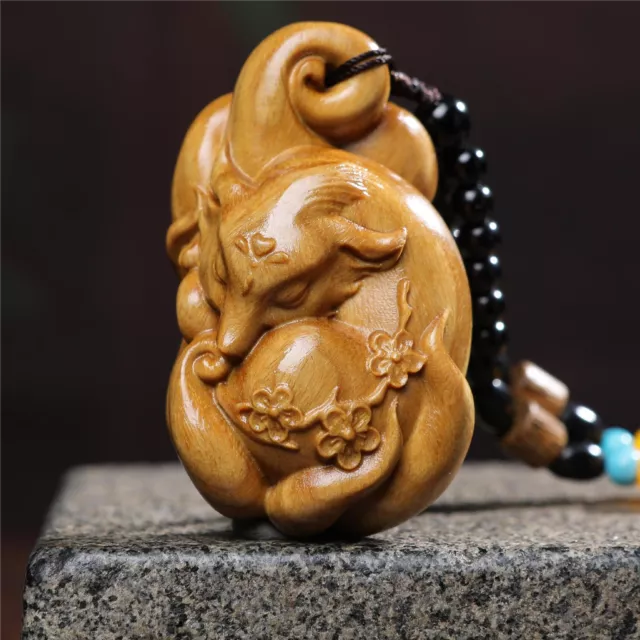 Green Sandalwood Carving Fox Handball Player Handle Piece Nine-Tailed Fox Statue