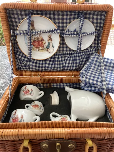 Kinder Picknick Koffer Beatrix Potter Peter Rabbit Mini Tee Set