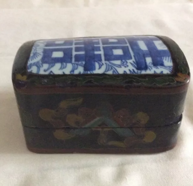 Antique/Vintage Chinese Paper Mache Decorated Lacquer Box with Pottery Shard Lid