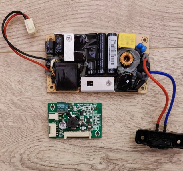 PIECES DETACHEES: Carte d'alimentation Tv Thomson 50UA6406 08-LH922J1-PW290AA 40-LH9211-PWB1XG - D'occasion en très bon état