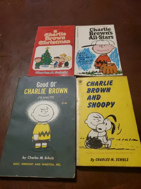 Lot of 4 Vintage Paperbacks Peanuts Snoopy Charlie Brown, Charles Schulz 60s-70s