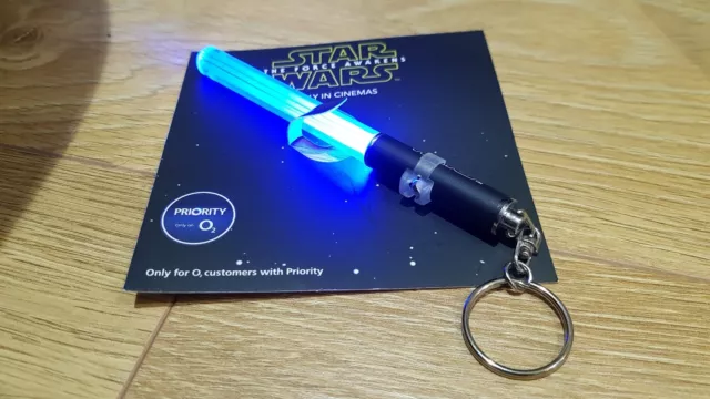 LED LIGHTSABER KEYRING O2 Priority Moments Star Wars The Force