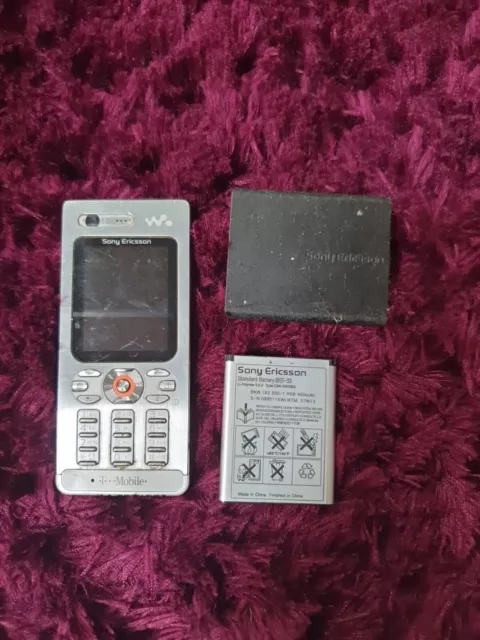 Original Unlocked Sony Ericsson w880 w880i Mobile Phone 3G SIlver