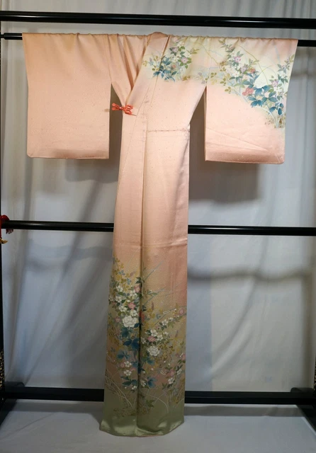 Japanese kimono  "HOUMONGI", Sign, Gold leaf, Plants, Shading, L5' 5"..3213