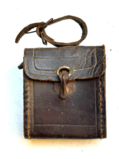 ANCIENNE SACOCHE, TROUSSE à outils en cuir, selle porte bagage de vélo ancien. EUR 8,00 - FR